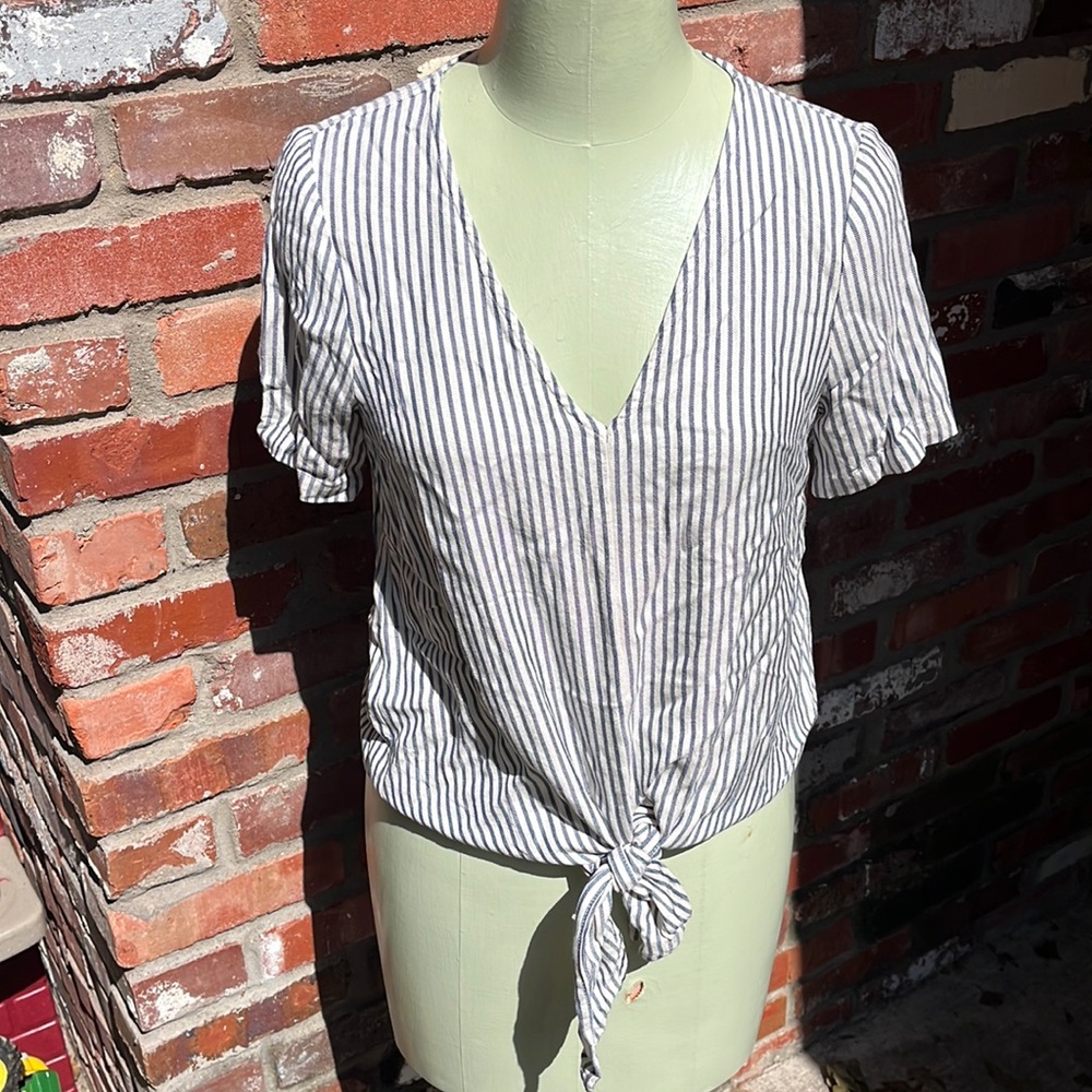 Madewell Striped Tie Front Top size XSmall
